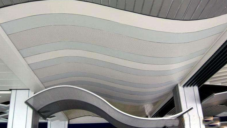 異形弧形午夜免费福利电影